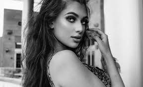 Bennett Chan's Instagram, Twitter & Facebook