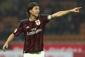 Pin Di Nguyen Ngoc Su Ac Milan Derby Juventus Ac Milan