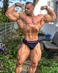 What i like most about mike is the ratio between his lat and his hips, absolutely crazy. Graham Smith On Twitter Mike Sommerfeld Supposedly 6 Weeks Away From Ny Pro