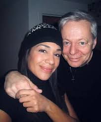 Judi Singh, the late jazz vocalist and longtime love of Lenny Breau, has  now taken center stage. It's wonderful to see press coverage of the world  premiere of the documentary film about