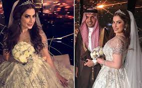 الا ان محبي النجمات يتساءلون دائماً عن كيف يمكن ان يظهرن بدون مكياج أو جتى إذا كن سيحافظن. Ø¨Ø§Ù„ÙÙŠØ¯ÙŠÙˆ Ø±Ø¤Ù‰ Ø§Ù„ØµØ¨Ø§Ù† ÙÙŠ Ø´Ù‡Ø± Ø§Ù„Ø¹Ø³Ù„ Ø¨Ø¯ÙˆÙ† Ù…ÙƒÙŠØ§Ø¬ ÙˆØ§Ù„Ø¬Ù…Ù‡ÙˆØ± Ù‚Ù…Ø± 14 Ø¨ÙˆØ§Ø¨Ø© Ù…ØµØ± 11