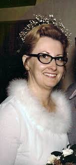 Kay Farley's Instagram, Twitter & Facebook