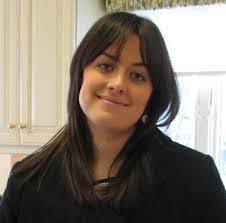 Jennifer Bach's Instagram, Twitter & Facebook