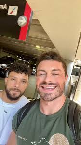 Ryan Laroche's Instagram, Twitter & Facebook