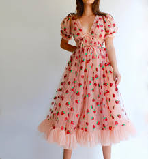 Strawberry Midi Dress In 2020 Pretty Dresses Dress Silhouette Fashion