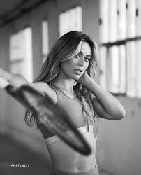 Paula Badosa Nude and Sexy Photo Collection - Fappenist