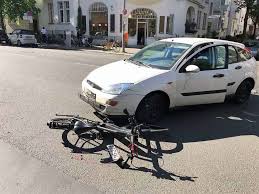 Nach dieser verjährungsfrist kann die fahrlässige körperverletzung strafrechtlich nicht mehr verfolgt werden. Fahrlassige Korperverletzung Was Droht Mir C Fachanwalt Berlin