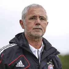 Eski alman milli futbolcu gerd müller, 75 yaşında hayatını kaybetti. Bundesliga Rekordtorjager Gerd Muller Vom Fc Bayern Munchen Leidet An Alzheimer