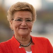 Jan-Eicke Kuhlmann (@EickeKuhlmann)