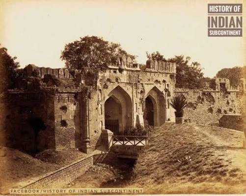 The Cashmere Gate, Delhi— heavily damaged by the British during the fierce battle of 1857.