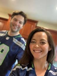 Ask the Experts Volume 2, Valentine's Edition: How to Stay Crazy in Love  but Sane in the Same Account