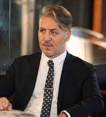 Barış falay lifestyle menajerimi kiraç biography worth child height weight. Menajerimi Ara Oyuncu Kadrosu Ve Karakterleri Dizi Seti