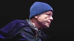 BRUCE DICKINSON Explains Why It Was Necessary To Scrap Bucharest Concert:  'I Don't Cancel Shows Hardly Ever'