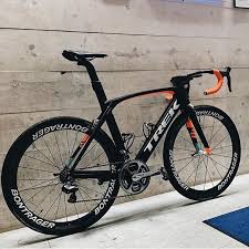 3 259 Likes 48 Comments Road Bike Pics Roadbikepics On Instagram Trek Chrisaburnett Road Bike Bike Ride Road Bike Cycling