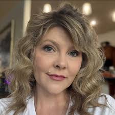 My husband and I just sold our home and are looking for a family friendly  neighborhood for our next home. We would prefer to stay in the Boise area  as that is