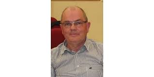 le maire et ses huit adjoints les conseillers municipaux de la majorité les  conseillers municipaux d'opposition