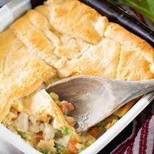 Easy Chicken Pot Pie Casserole Julie S Eats Treats