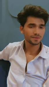 आशिक है कोन वो 🫶🪽☺️