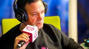 Daniel Buzdugan a decis să-și mute copiii de la o școală privată la o  școală de stat. Luca are 13 ani, iar Maria a împlinit 15 ani