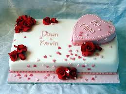 Pin By Hlou Foussana On Cake Decorating Wedding Cakes Engagement Party Cake Engagement Cakes Cake