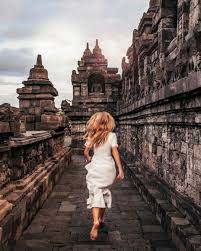 Candi umbul adalah situs purbakala berupa pemandian air panas yang terletak di kabupaten magelang, jawa tengah Candi Borobudur Borobudur Temple Barabudur Is A 9th Century Mahayana Buddhist Temple In Magelang Regency No Temple Photography Cambodia Travel Scenic Travel