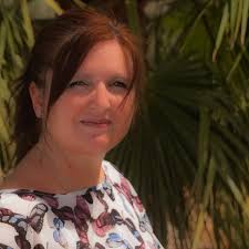 Waves of Betrayal (The Isabel Marsh Trilogy): Bennett, Michelle J.:  9780995760905: Amazon.com: Books