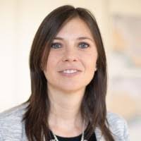 Amanda Huhn's Instagram, Twitter & Facebook