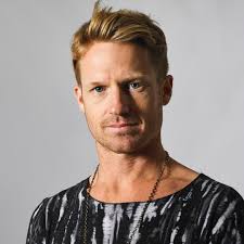 Alexander Pappas, 38 Front St, Apt A, Santa Cruz, CA 95060, US