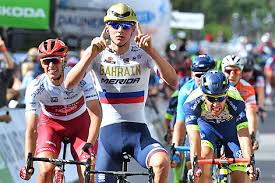Matej mohoric, a stage winner in le creusot and among the most defiant of the bahrain victorious team in the aftermath of wednesday night's police raids on his team's vehicles and hotel rooms, soloed clear of the remnants of the breakaway to win in libourne. Mohoric Nach Etappensieg Leader Bei Deutschland Tour Sport Orf At