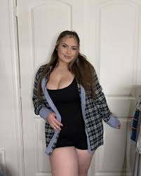 Amanda XO - Free nude pics, galleries & more at Babepedia