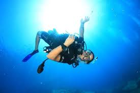 Whether they have equipment that will fit your child, how often the dive centre runs the kids the course is taught in two parts: Padi Scuba Diver Easy Divers Thailand
