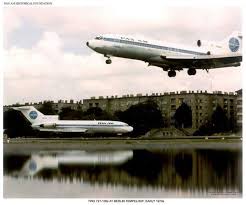 Pan Am Boeing 727 S Berlin In The 70s Pan American Airlines Pan American Pan American Airways
