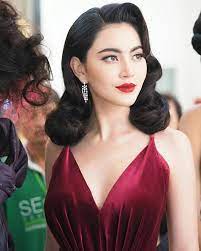 Davika Hoorne Classy Hairstyles Medium Hair Styles Hair Styles