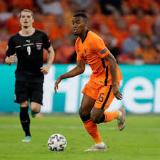 • johan cruijff arena in amsterdam • arbiter: Tcs9ws200fwuqm