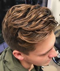 37 Trendy Short Haircut For Men With Highlight Attireal Com Beige Blonde Balayage Blonde Balayage Highlights Men Hair Color