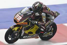 Holte der fahrer des liqui moly intact gp teams keine punkte und fand im anschluss deutliche worte. Moto2 Misano Sam Lowes Siegt Crash Drama Im Titelkampf