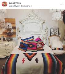 Here's a glimpse of the clever repurpose ideas featured in junk gypsy: Pin By Teresa Torres On Dream Casa Decor Chic Master Bedroom Rustic Shabby Chic Bedroom Southwestern Style Bedroom