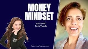 Stacey Banks's Instagram, Twitter & Facebook