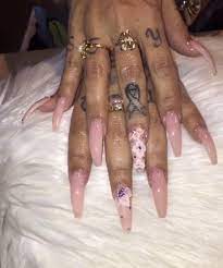 Neutral Nail Colors Which Look Stunning Neutralnailcolors Acrylicnailsneutral Neutral Nails Nails Fake Nails