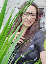 Nhìn những hình ảnh các y tá, bác sĩ mệt mỏi như vậy, tôi không cầm được nước mắt. D Bv5vs6lcosm