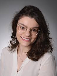 Melanie Sasse's Instagram, Twitter & Facebook