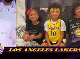 Lakers find unique way to honor kobe bryant with 2020 championship rings. The Lakers Ring Ceremony Made Everyone Cry Happy Tears Sbnation Com