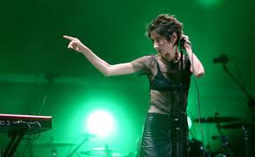 В новую пластинку земфиры не вошла песня, которую она написала для фильма ренаты литвиновой певица земфира опубликовала в сети первый за последние восемь лет альбом. H0xpt4xvmknorm