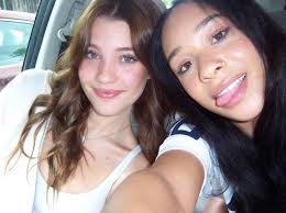 I live alone in a 3-bedroom house...👇👇👇