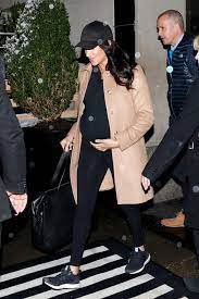 Meghan markle reportedly made 'every effort' to travel but didn't receive medical clearance from her physician. Meghan Markle Asked Police To Sneak Her Out Of 300k Baby Shower More Details Emerge Royal News Express Co Uk