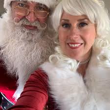 Join us for lunch or take advantage of our everyday breakfast 🥞🍳. Don't  forget Santa will be here Tomorrow at 9 am until 1. Stop in and snag a  picture ❤️. $1.00