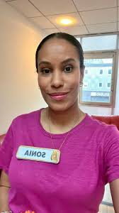 Si quelqu'un pourrait m'aider j'aimerais avoir l'autographe de Vincent  Lagaf dont je suis fan depuis petite et j'ai vue sur le groupe que certains  d'entre vous avaient eu cette chance ! Pouvez