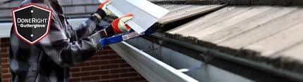 The shingles rash appears as red blotches on your skin, on 1 side of your body only. Gutter Glove