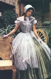 Amor Real Vestidos De Matilde Google Search Ancient Dress Victorian Dress Vintage Fashion