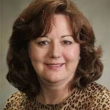 Iris Cobb's Instagram, Twitter & Facebook